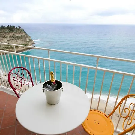 아파트 Isola Bella Sea-view *